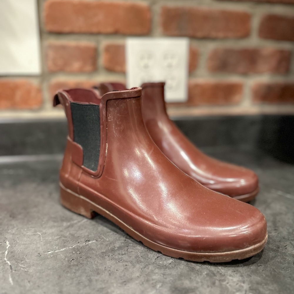 Hunter Boots - Burgundy, short boots, size 7